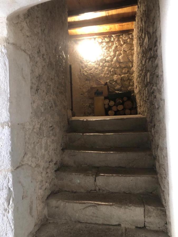 Gite Des Nals Montmaur-en-Diois ภายนอก รูปภาพ